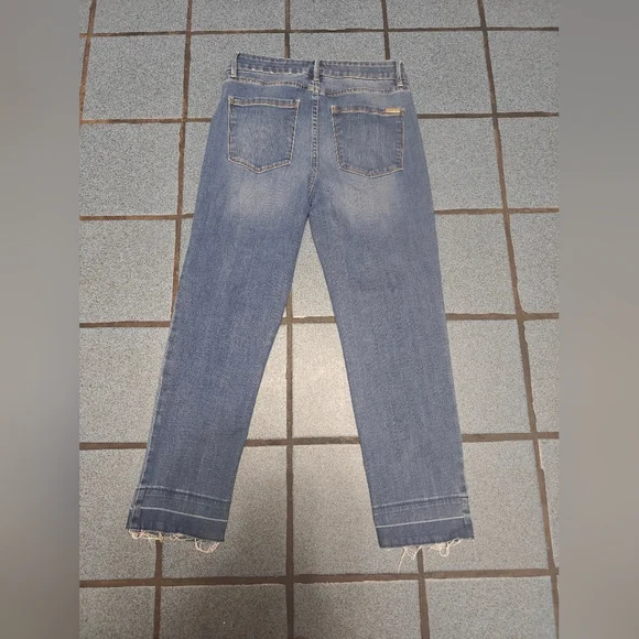 White House Black Market The Slim Crop Women's Ligh Blue Jeans Size 6 - Picture 10 of 14